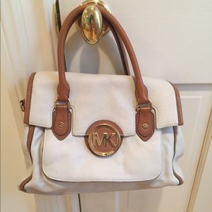 Michael kors satchel